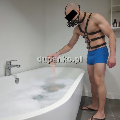 Niewolnik dla Pani / A Slave at Your Service, Warszawa, mazowieckie - sex anons zdjęcie nr 6